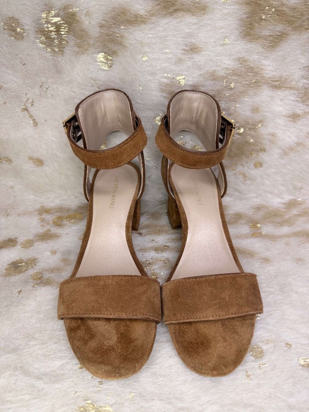 Saks Fifth Ave Excellent Condition Suede Leather Helaine Sandal Brown Womens 6.5